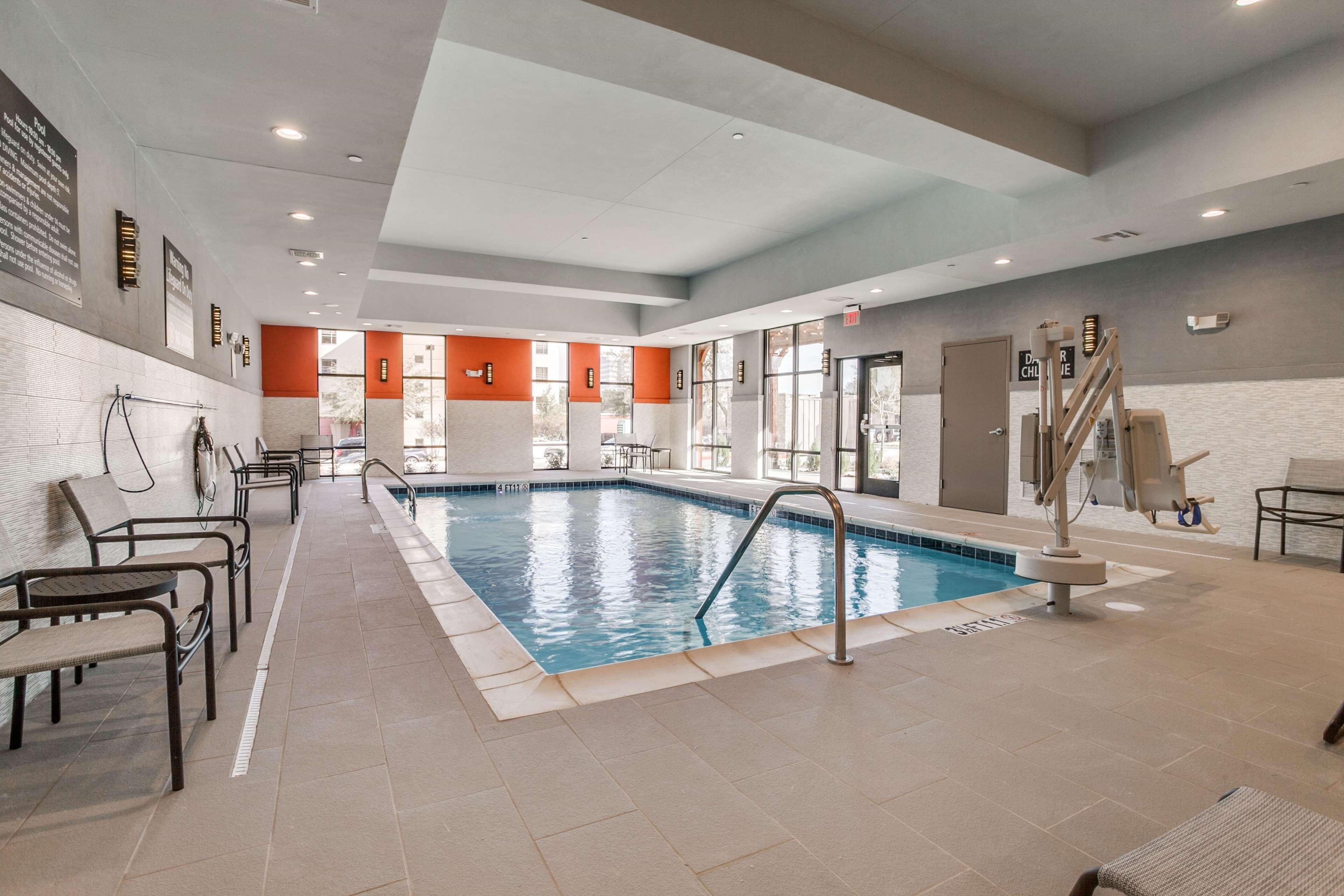 Hampton Inn & Suites Dallas-Central Expy/North Park Area Kültér fotó