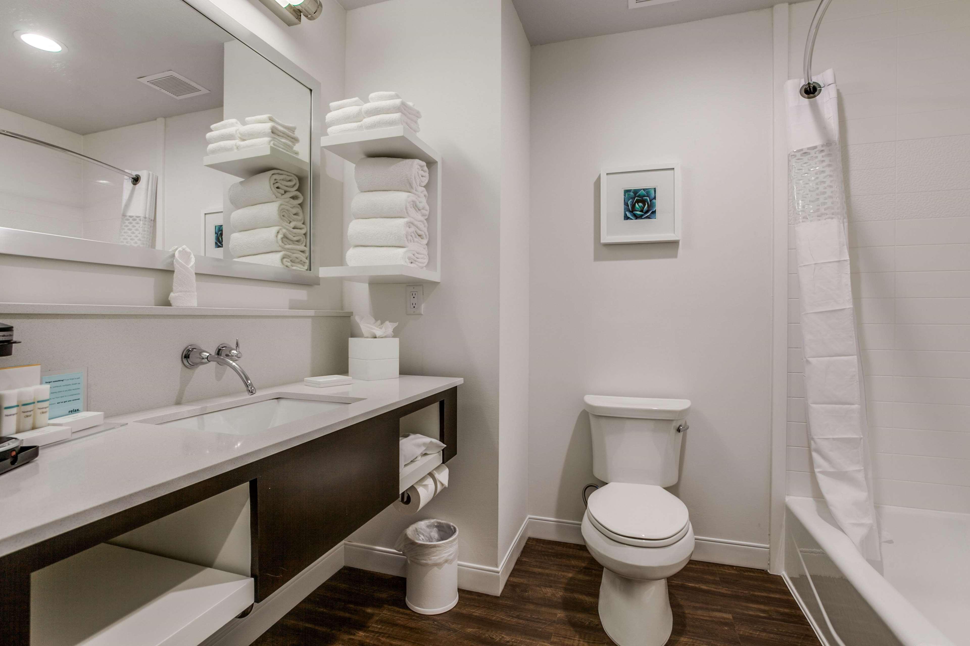 Hampton Inn & Suites Dallas-Central Expy/North Park Area Kültér fotó