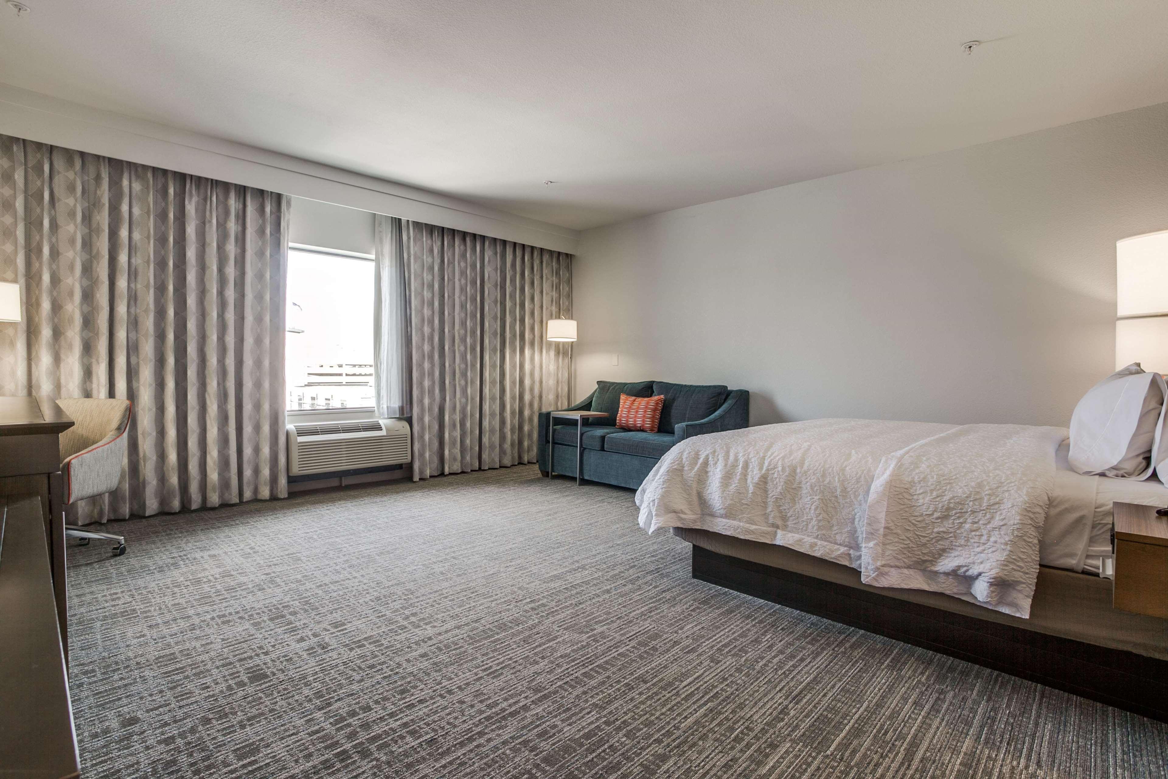 Hampton Inn & Suites Dallas-Central Expy/North Park Area Kültér fotó