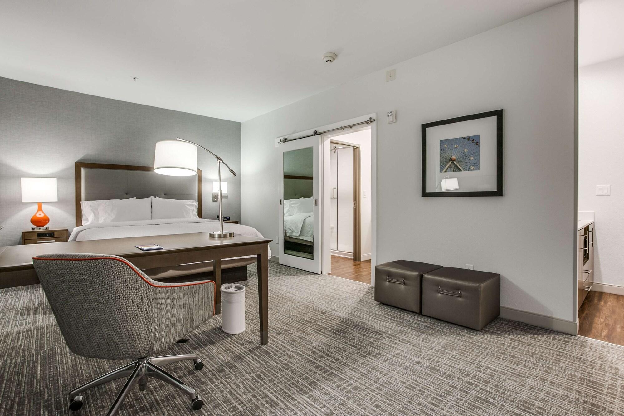 Hampton Inn & Suites Dallas-Central Expy/North Park Area Kültér fotó