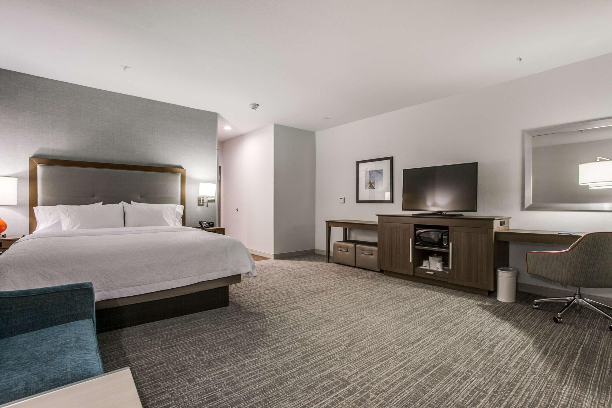 Hampton Inn & Suites Dallas-Central Expy/North Park Area Kültér fotó