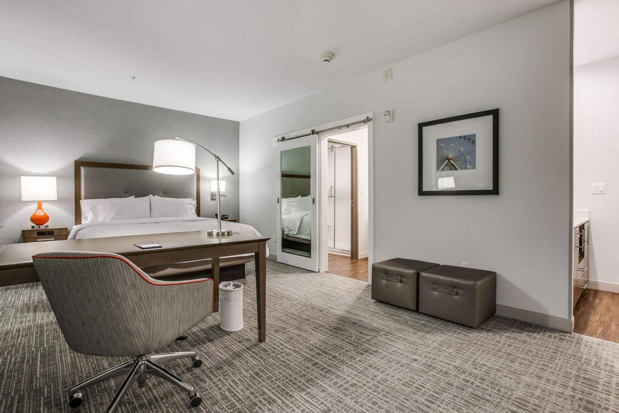Hampton Inn & Suites Dallas-Central Expy/North Park Area Kültér fotó