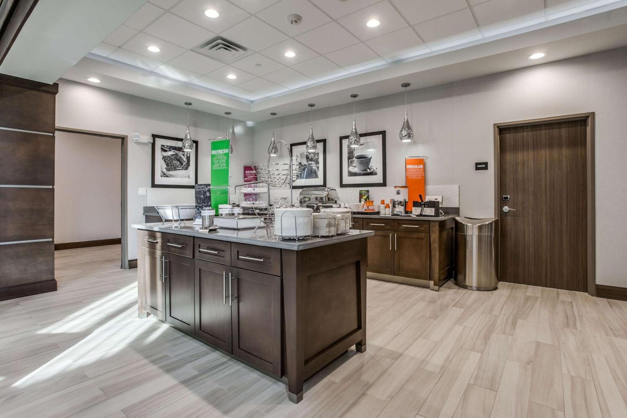 Hampton Inn & Suites Dallas-Central Expy/North Park Area Kültér fotó